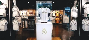 У «Реала» самые высокие доходы от рекламы на футболках